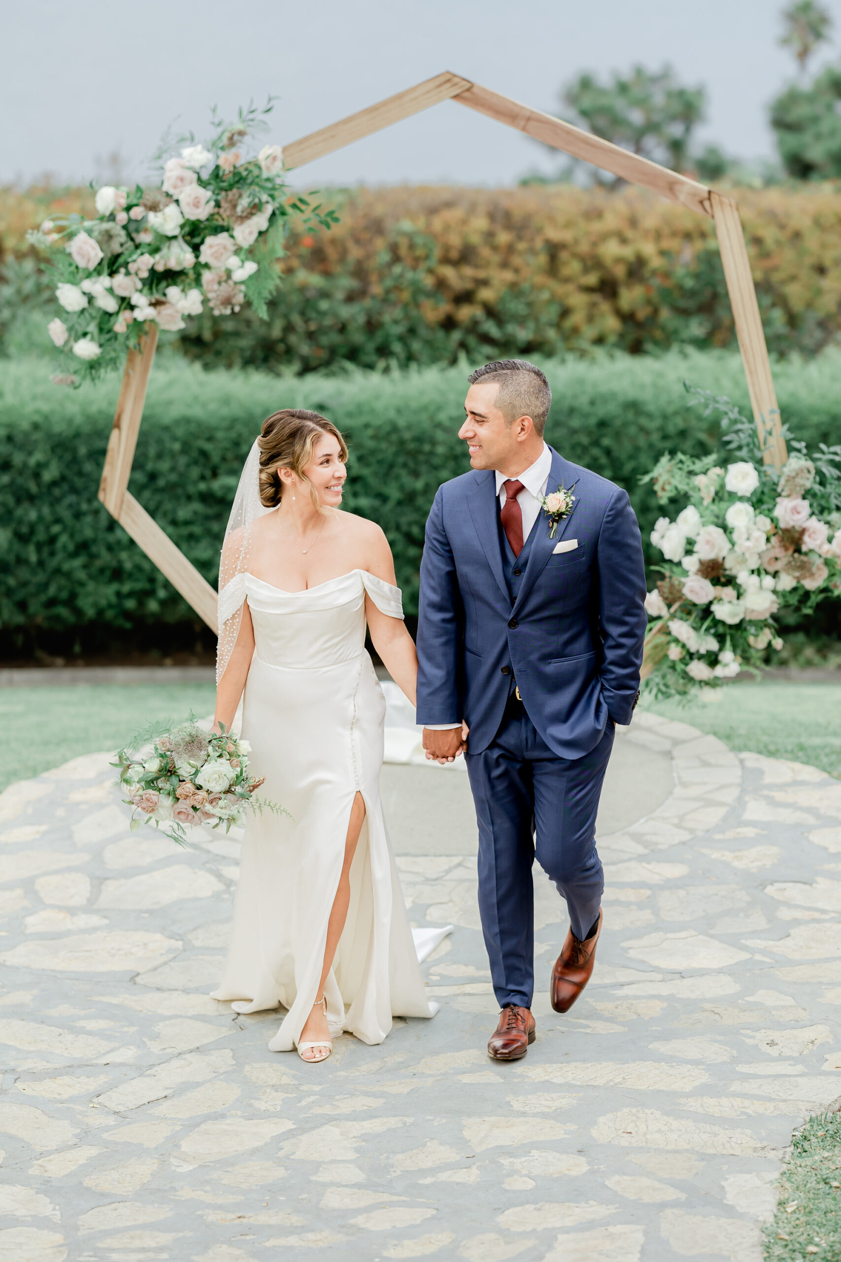 wedding ceremony location at la venta inn