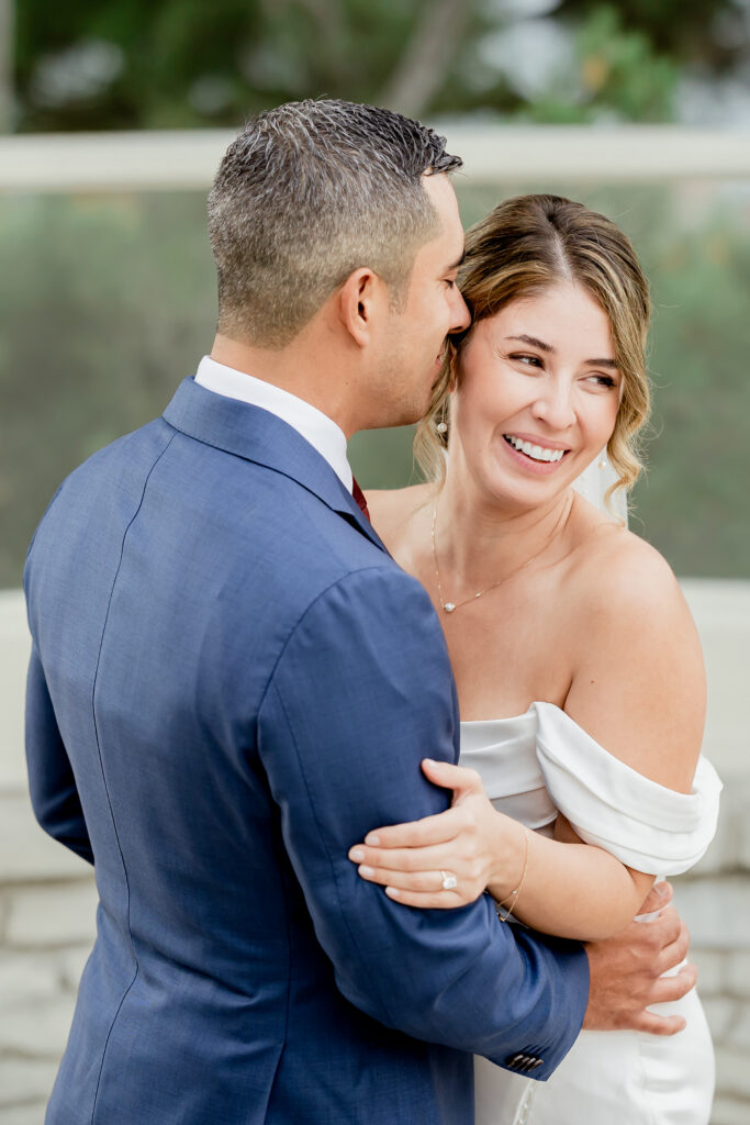 palos verdes la venta wedding, bride and groom candid